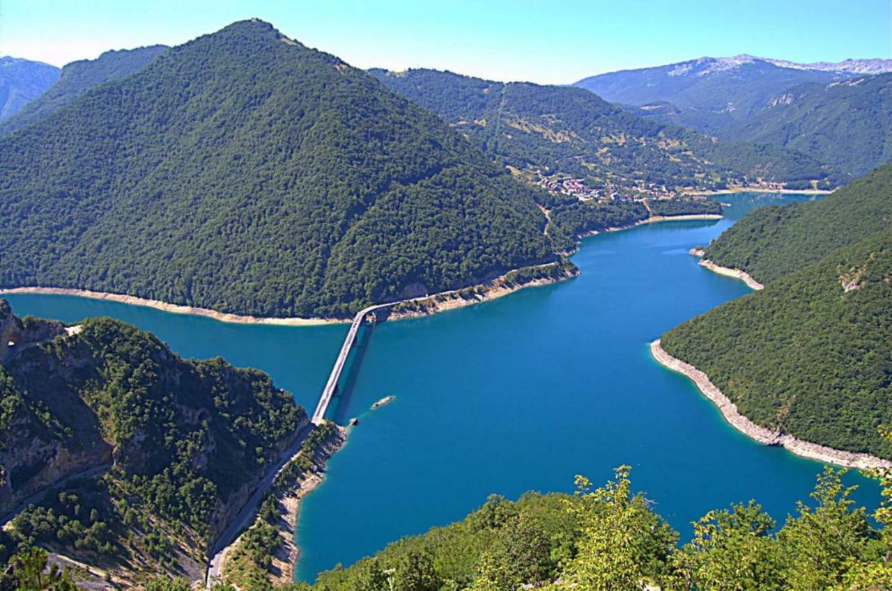 Отель Etno Selo Montenegro Плужине Экстерьер фото
