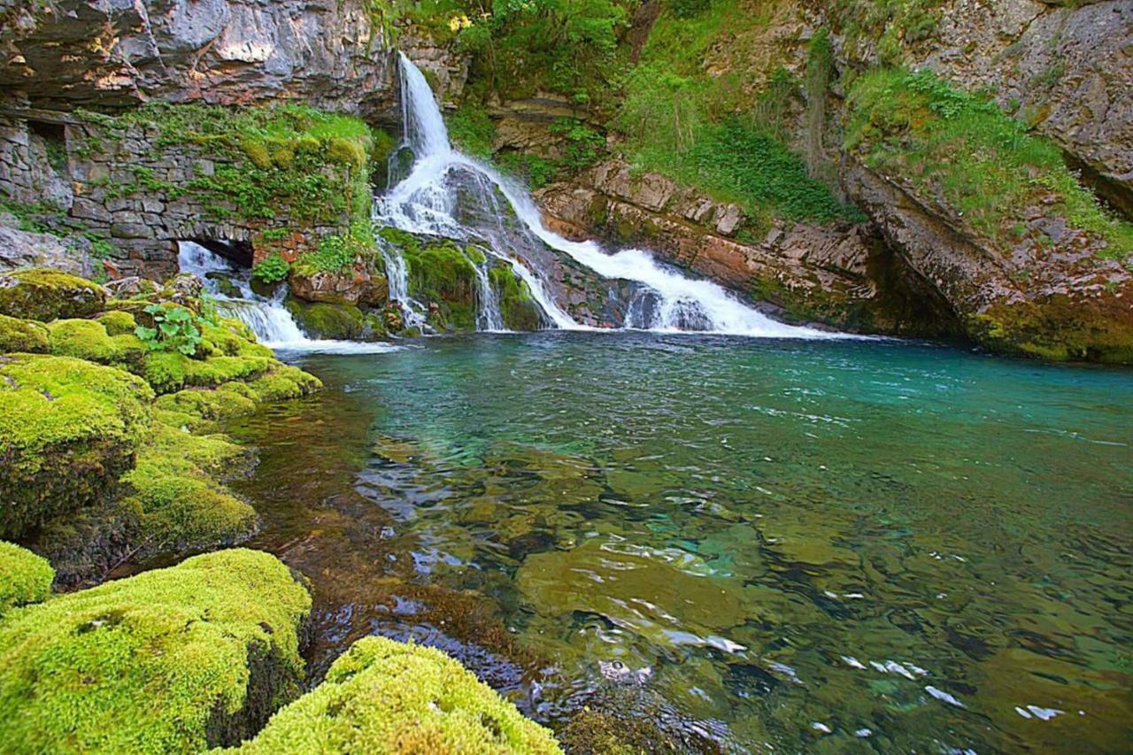 Отель Etno Selo Montenegro Плужине Экстерьер фото