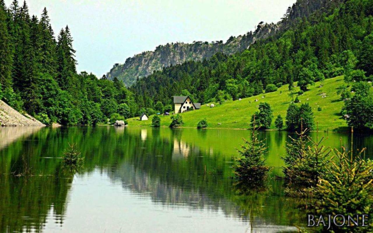 Отель Etno Selo Montenegro Плужине Экстерьер фото