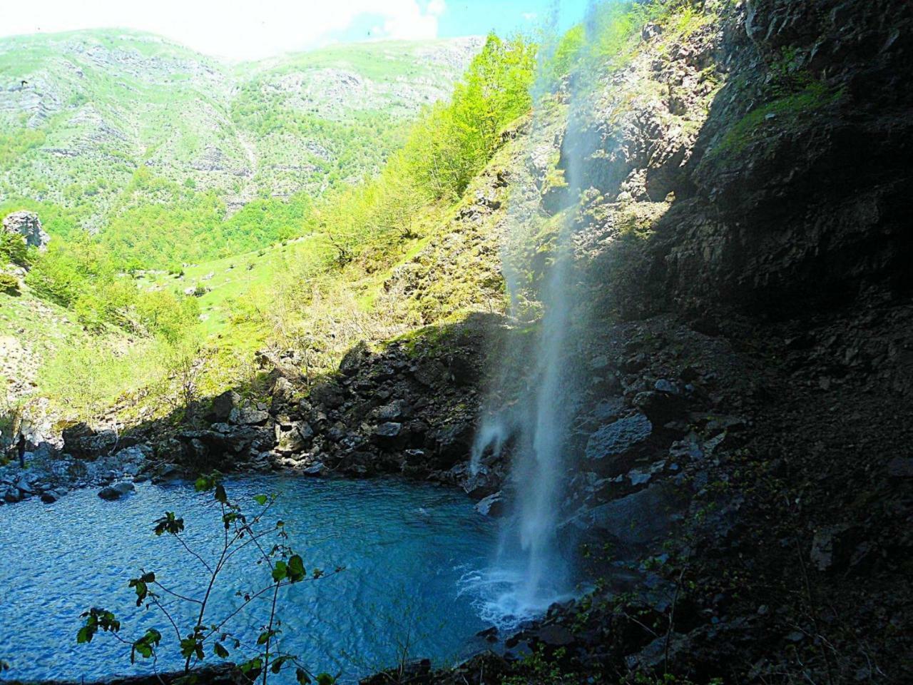 Отель Etno Selo Montenegro Плужине Экстерьер фото
